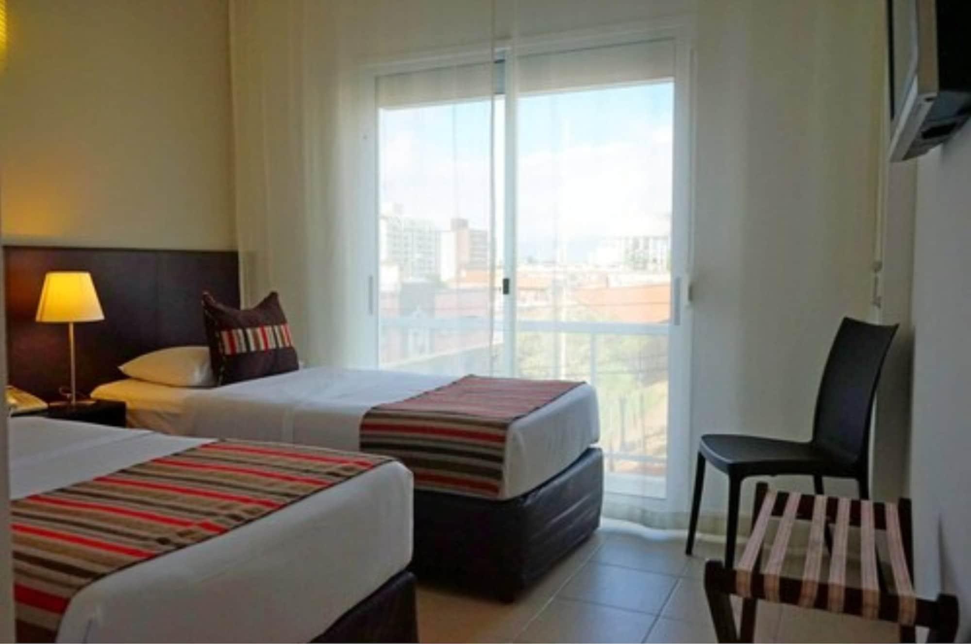 De La Plaza Hotel Μαλντονάντο Εξωτερικό φωτογραφία