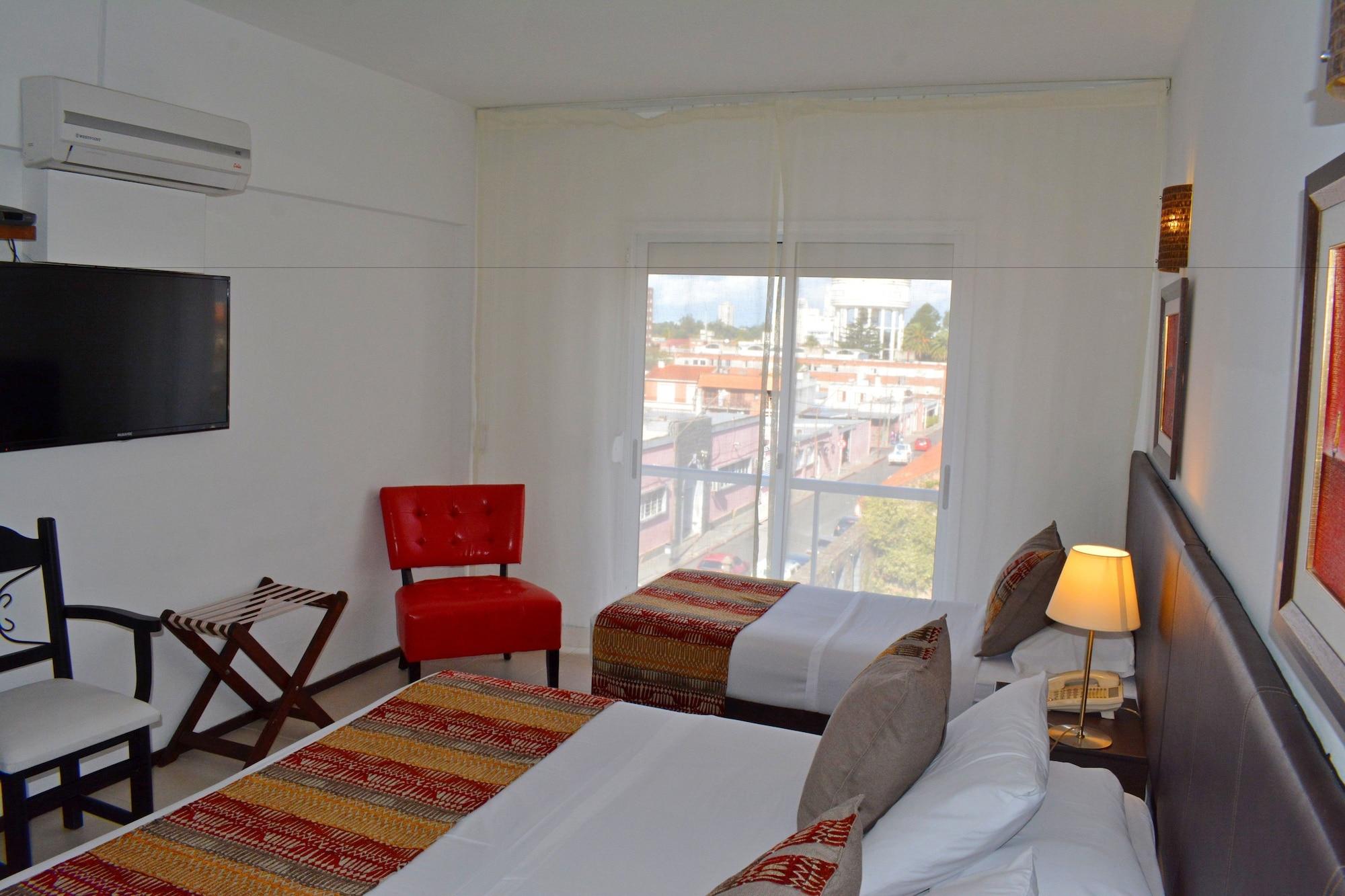 De La Plaza Hotel Μαλντονάντο Εξωτερικό φωτογραφία