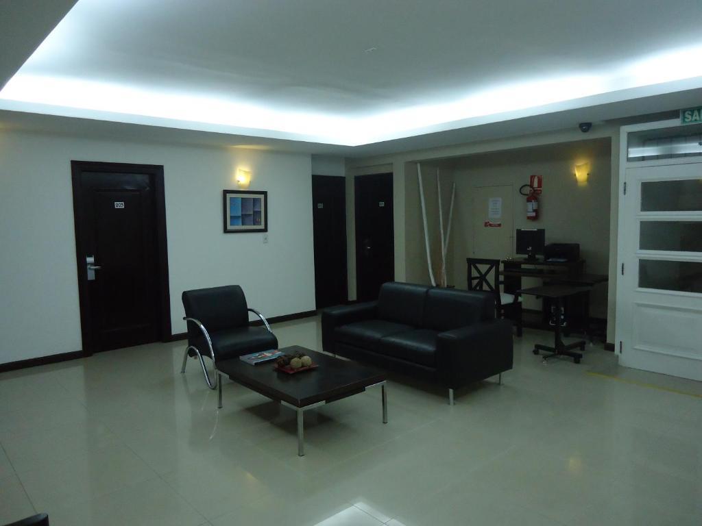 De La Plaza Hotel Μαλντονάντο Εξωτερικό φωτογραφία