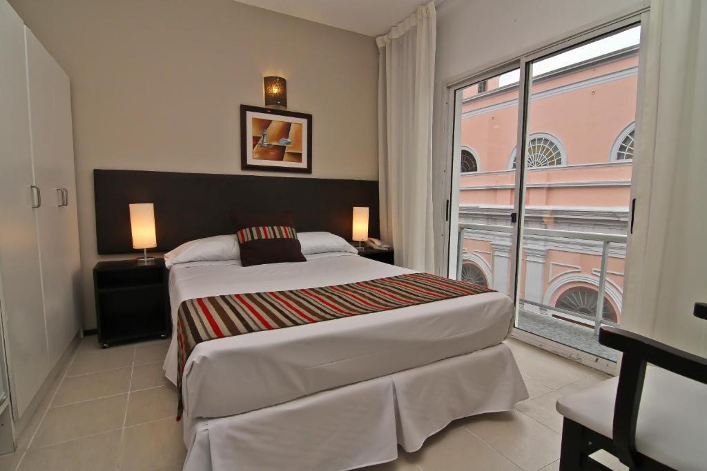 De La Plaza Hotel Μαλντονάντο Δωμάτιο φωτογραφία