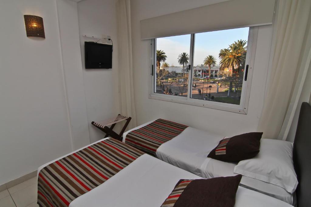 De La Plaza Hotel Μαλντονάντο Δωμάτιο φωτογραφία