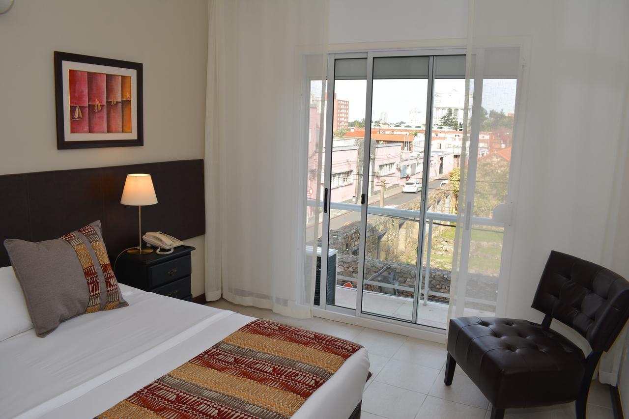 De La Plaza Hotel Μαλντονάντο Εξωτερικό φωτογραφία